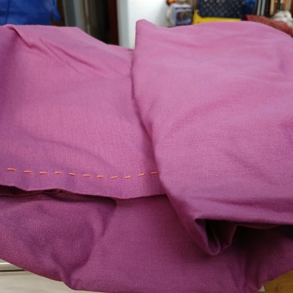 Top and bottom purple scrub - Picture 7 of 11